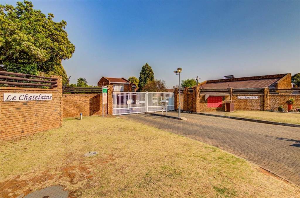 4 Bed Cluster in Northmead photo number 11