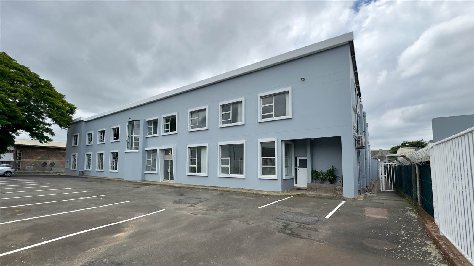 783.7  m² Industrial space in Pinetown Central photo number 3