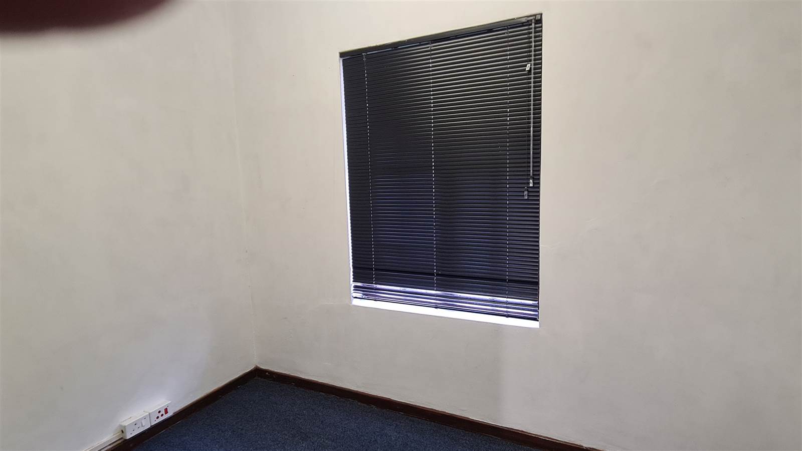 85  m² Commercial space in Kloof photo number 7