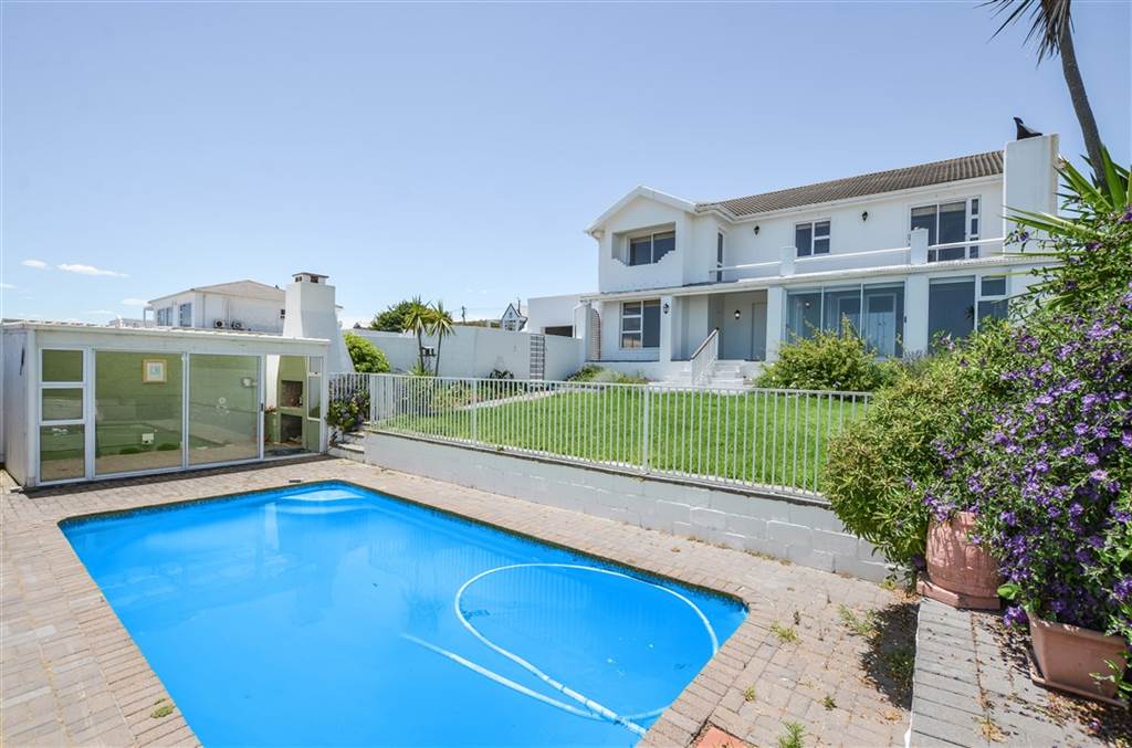 5 Bed House in Yzerfontein photo number 7