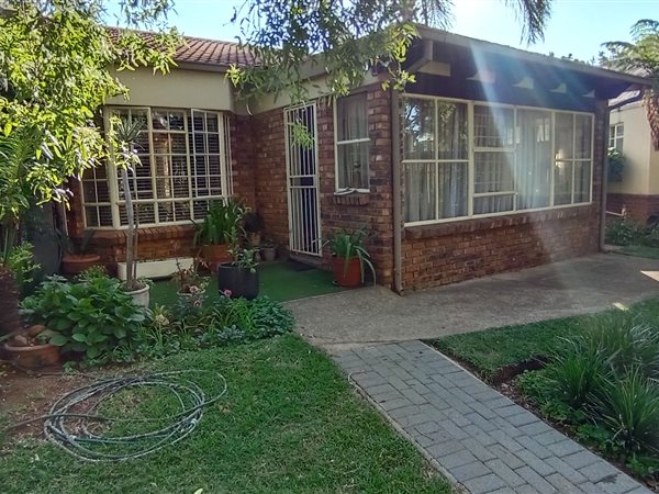 2 Bed Townhouse in Hillcrest