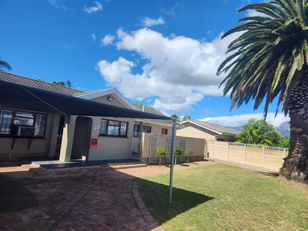 3 Bed House in Northern Paarl