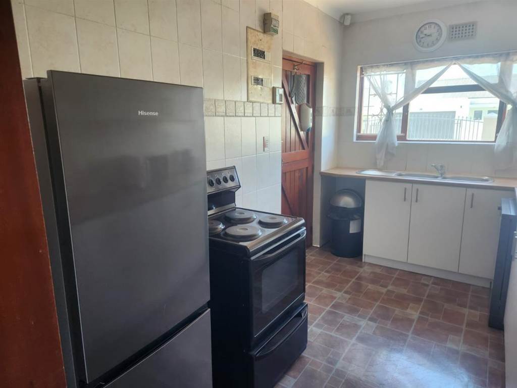 3 Bed House in Northern Paarl photo number 6