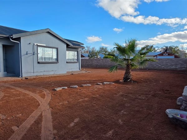 2 Bedroom House 2 Bedroom House
