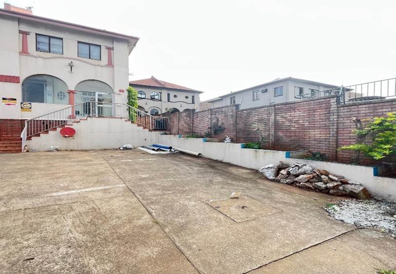710 m² Office Space 710 m² Office Space