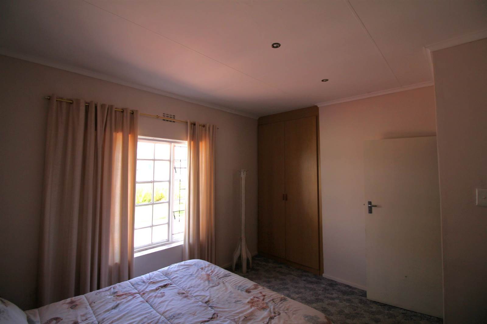 4 Bed House in Port Owen photo number 14
