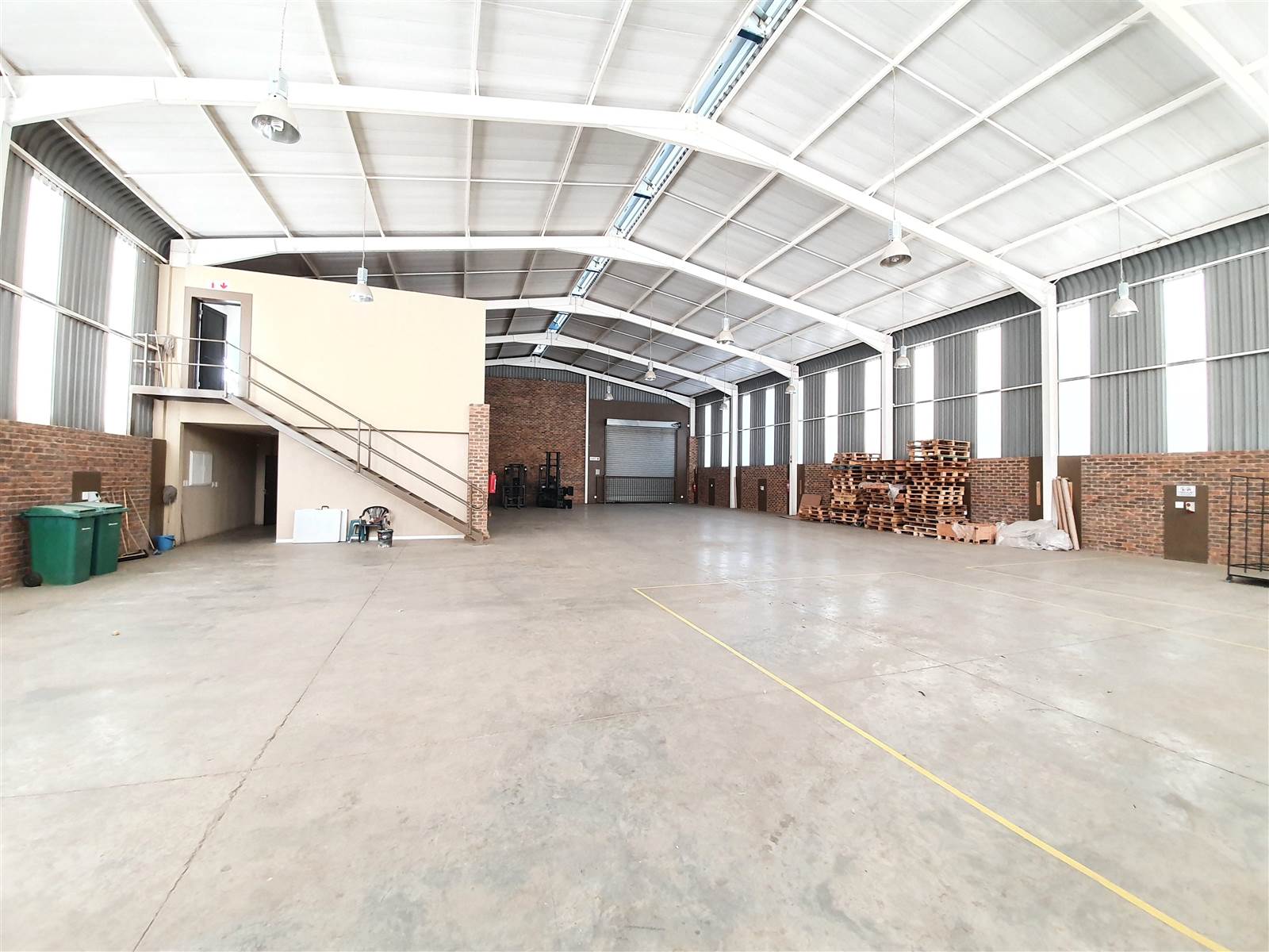 700  m² Industrial space in Robertsham photo number 6