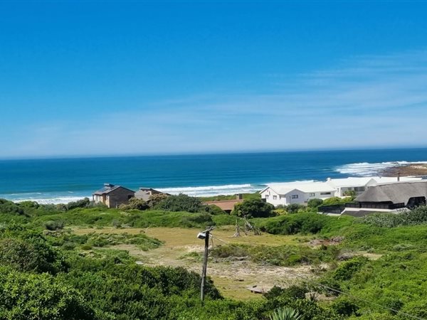 1016 m² Land available in Cape St Francis