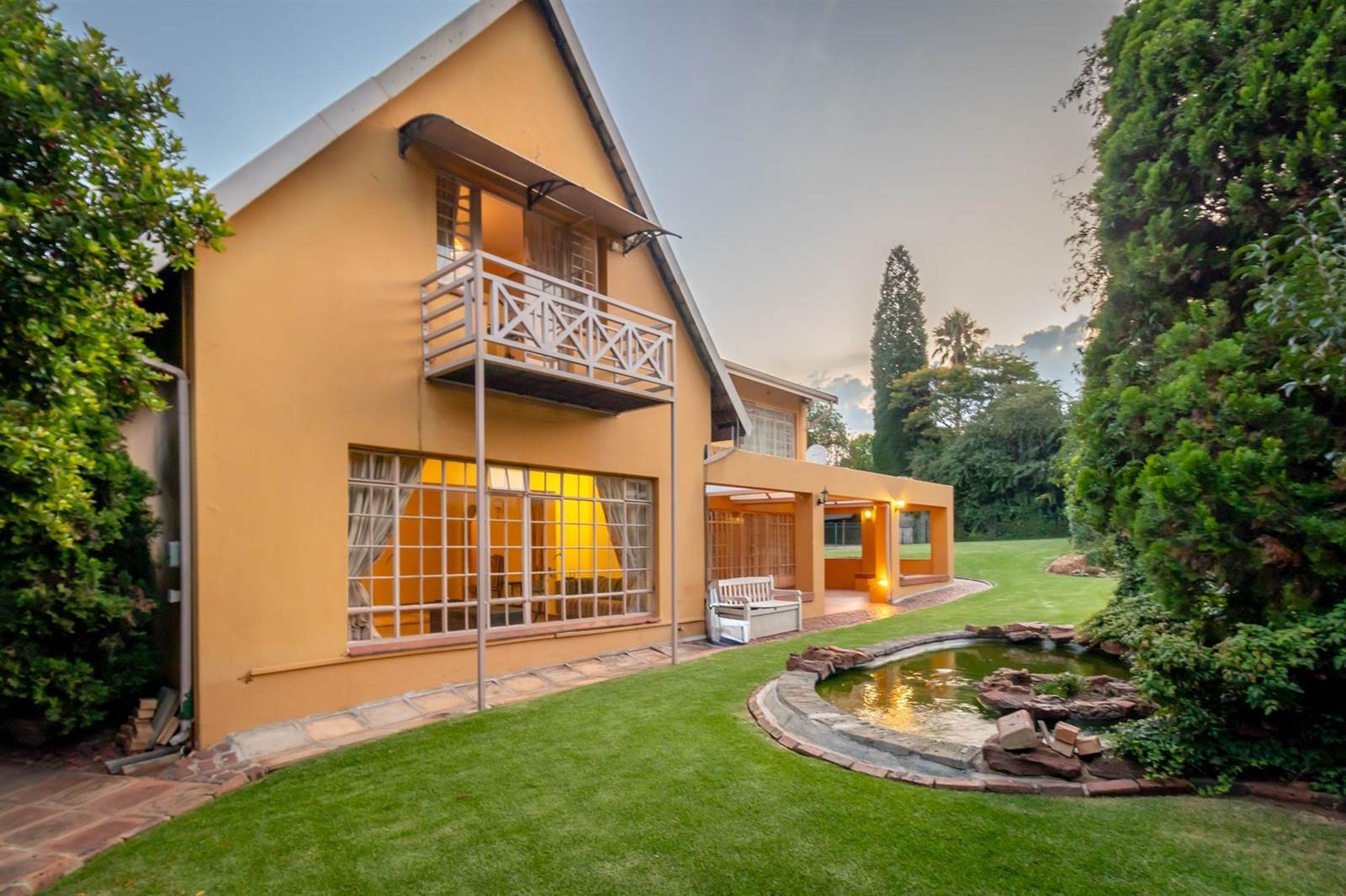 5 Bed House in Constantia Kloof photo number 1