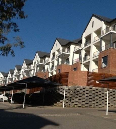 3 Bed Apartment in Kyalami photo number 11