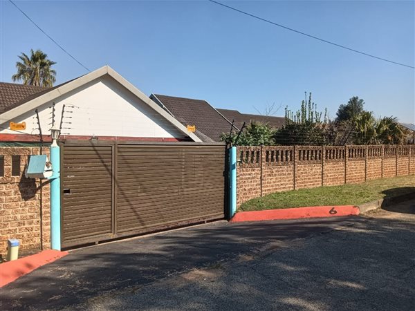 4 Bedroom House 4 Bedroom House