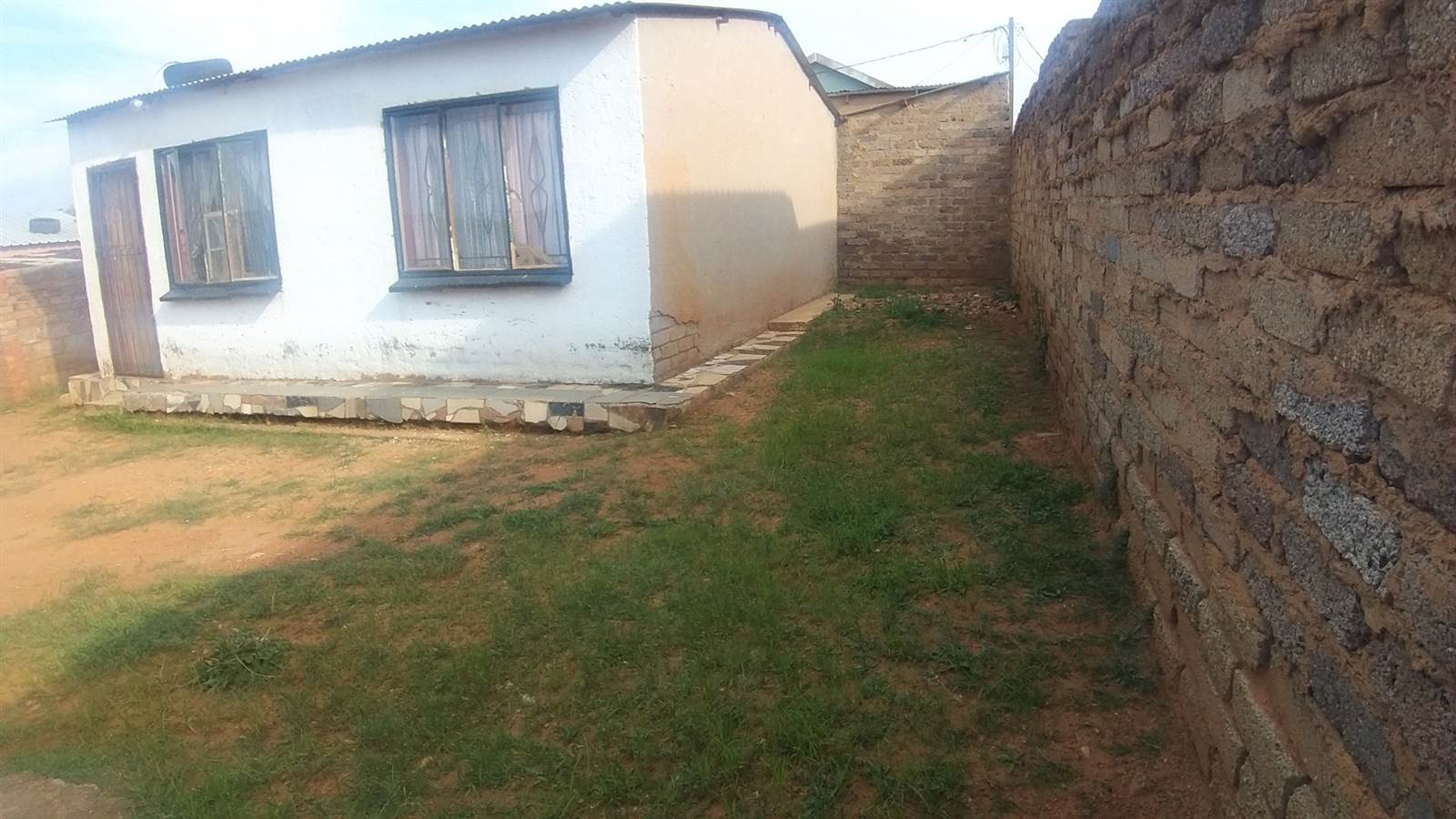 2 Bed House in Dobsonville photo number 7