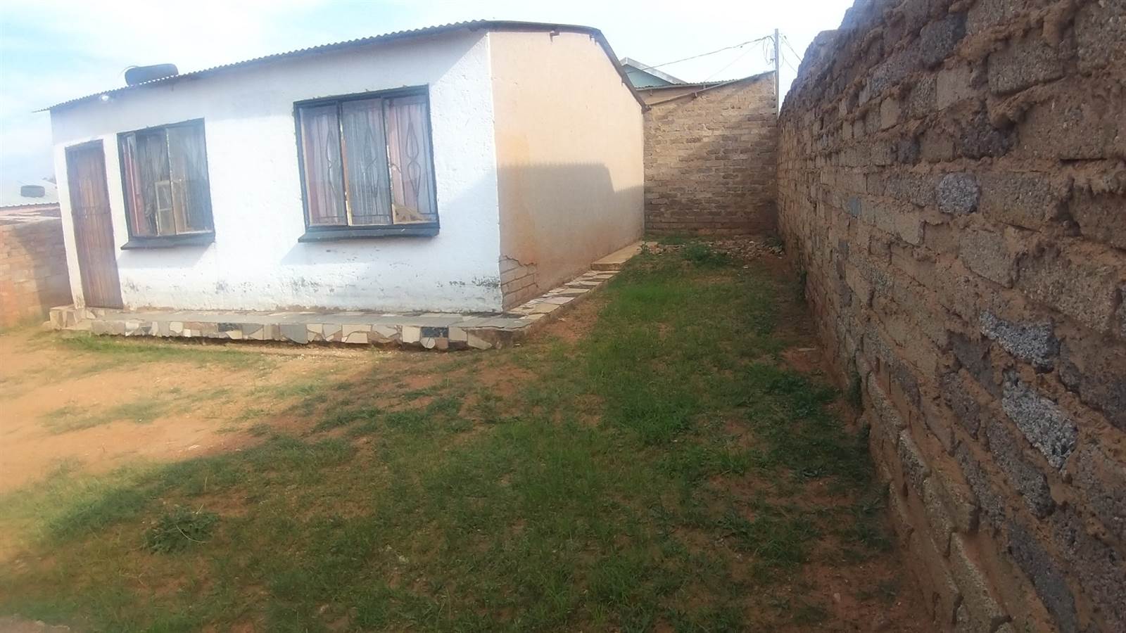 2 Bed House in Dobsonville photo number 5
