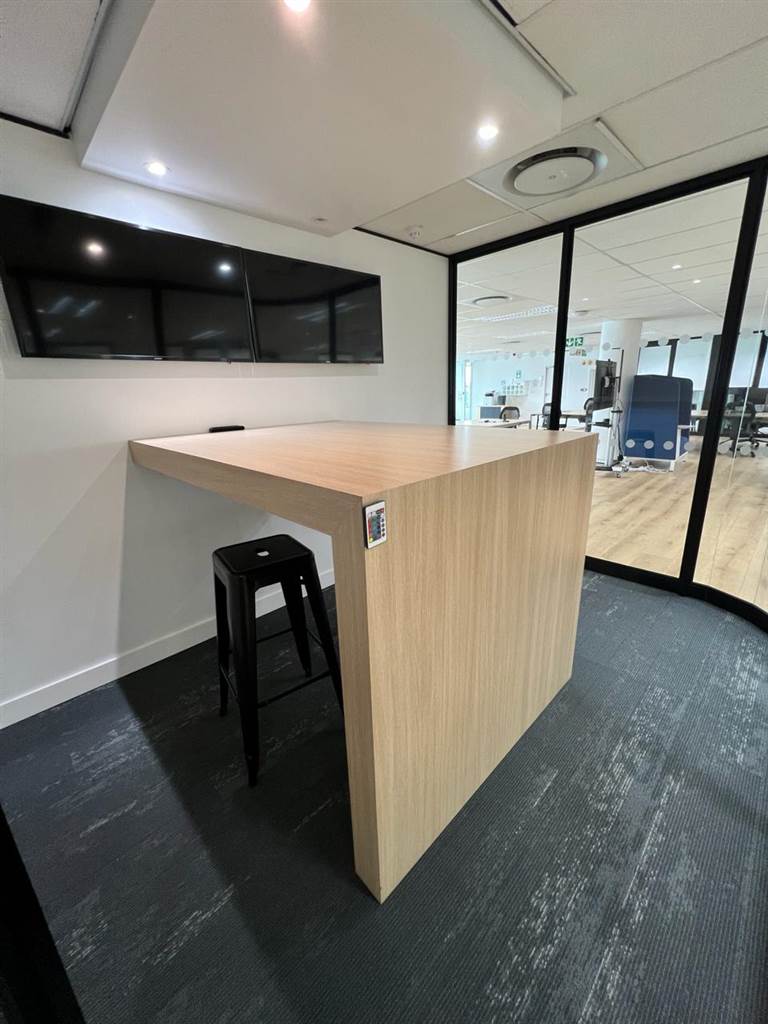 815  m² Office Space in Sandown photo number 5
