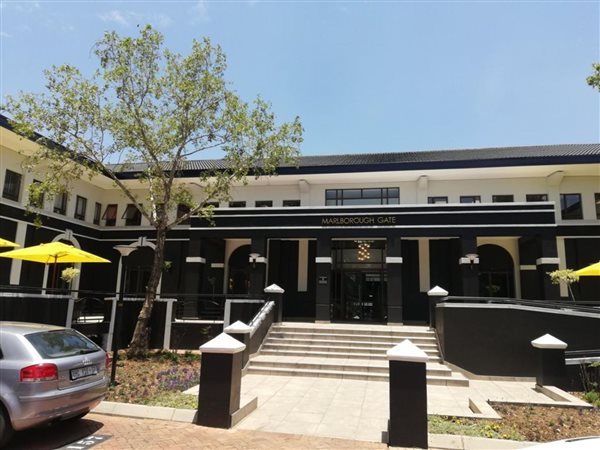 423  m² Commercial space in Hyde Park