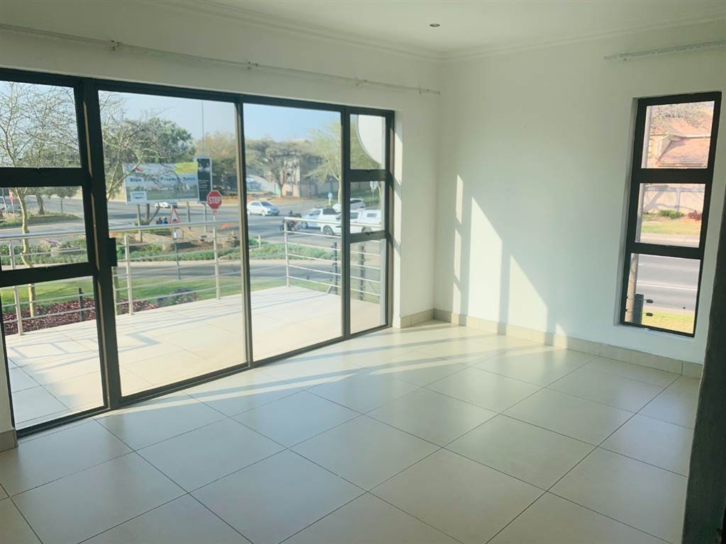 4 Bed House for sale in Blue Valley Golf Estate T4202376 Private