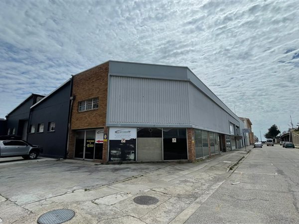 900  m² Industrial space