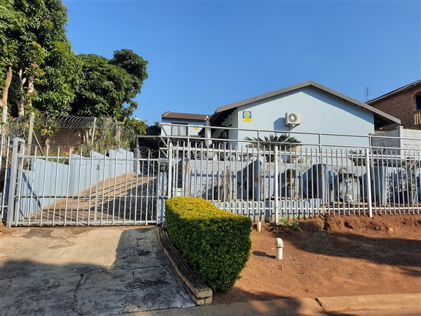 6 Bed House in Copesville