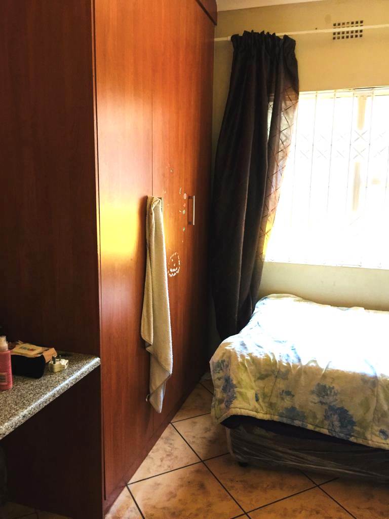 3 Bed House in Esikhawini photo number 17