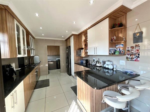 3 Bed Townhouse in New Redruth