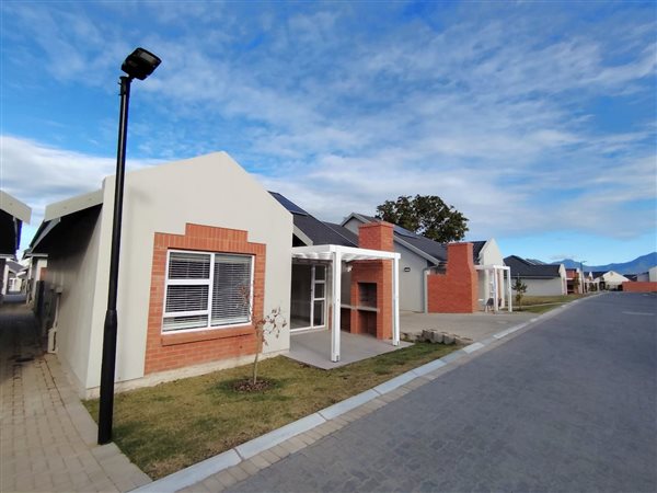 2 Bedroom Townhouse