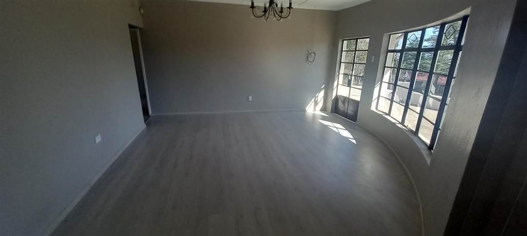 Commercial space in Magaliesburg photo number 19