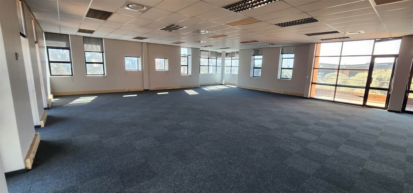 289.6  m² Commercial space in Highveld photo number 8