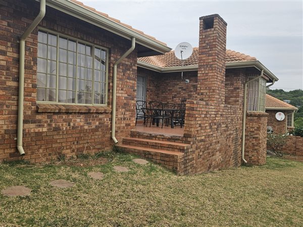 3 Bedroom Townhouse 3 Bedroom Townhouse