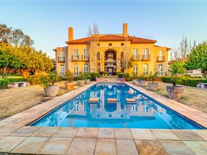 5 Bed House in Waterfall Equestrian Estate