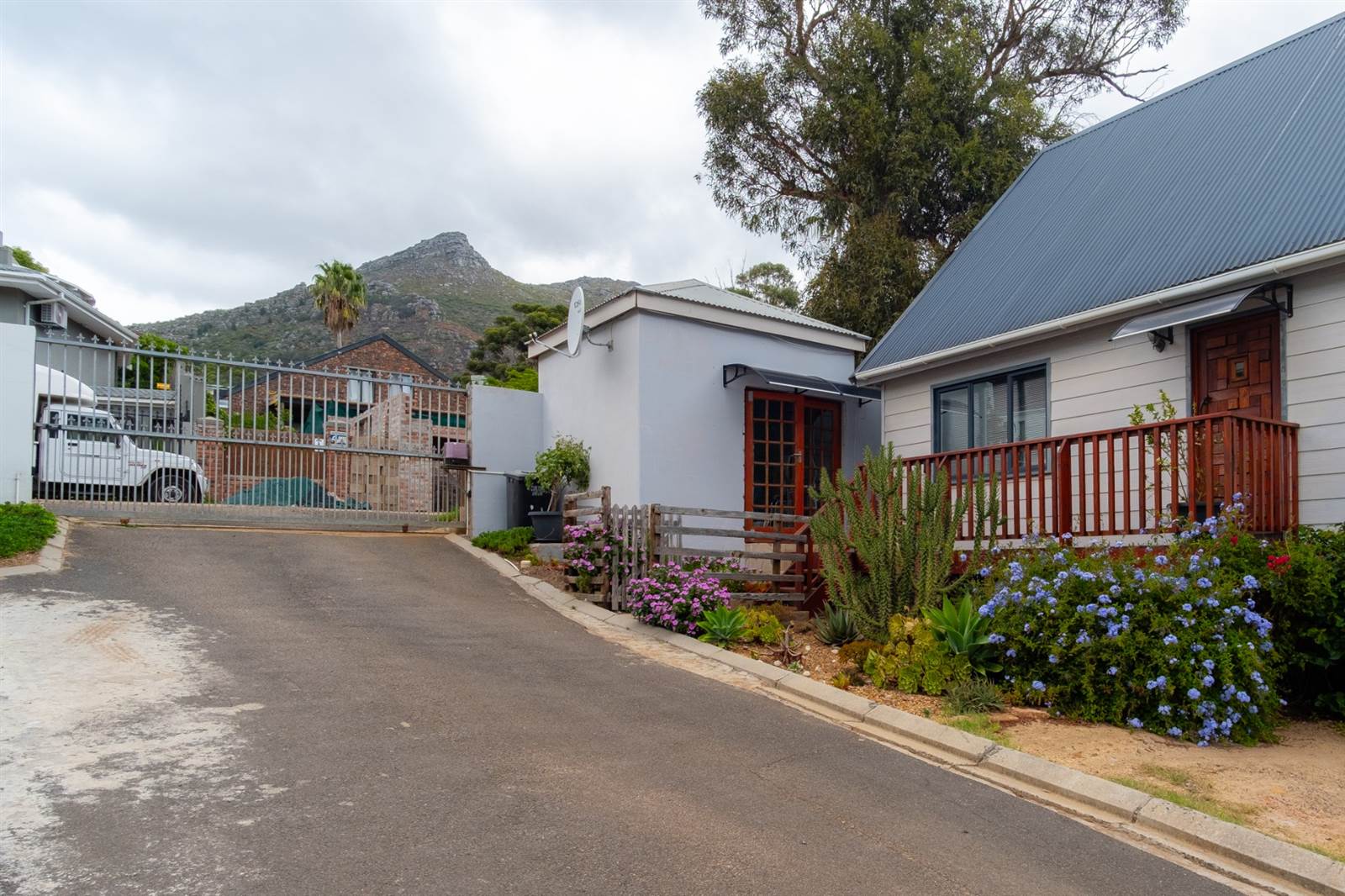3 Bed House in Hout Bay and surrounds photo number 26