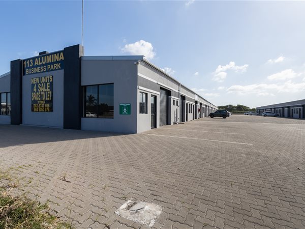 114  m² Commercial space in Alton