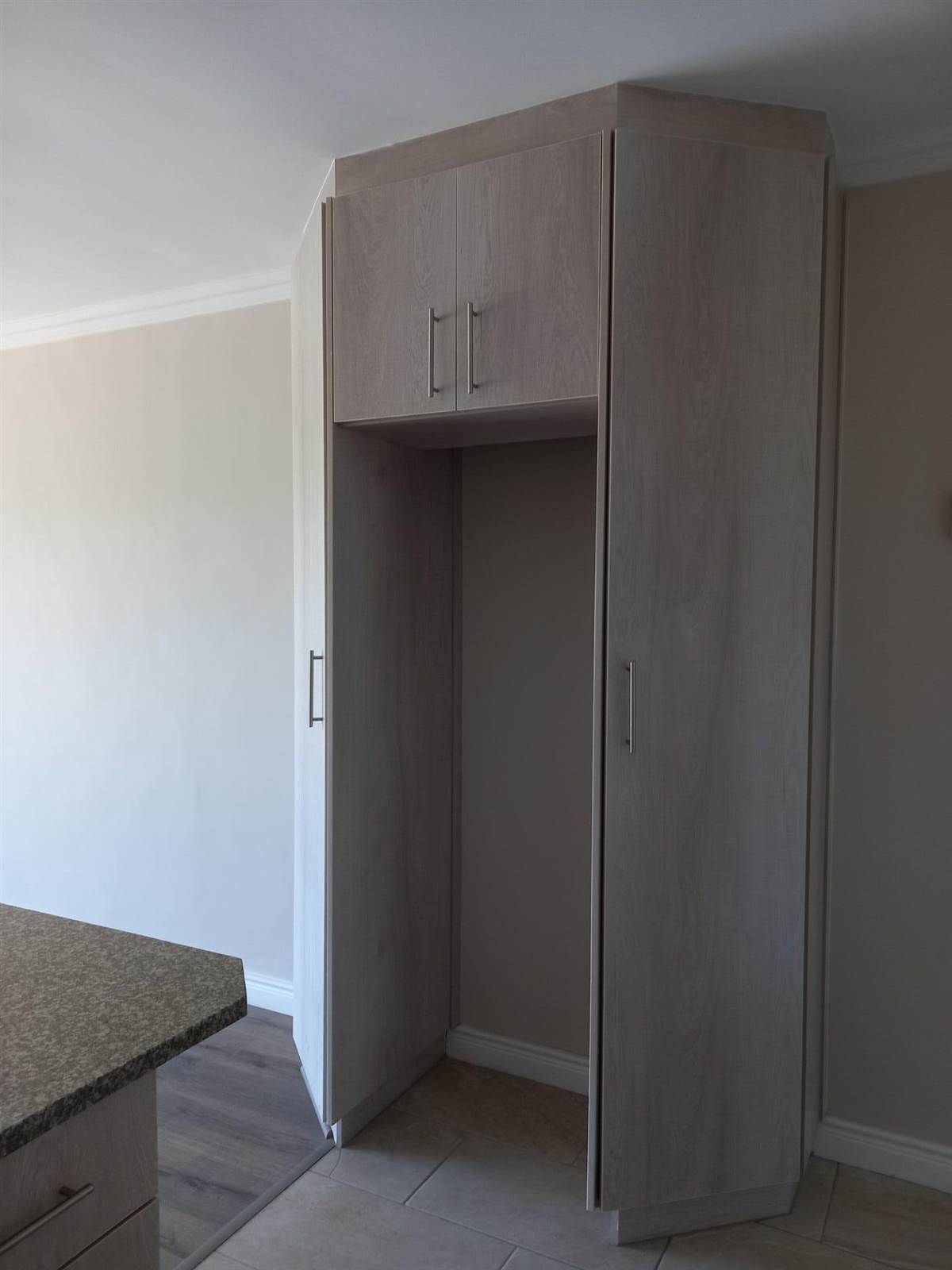 2 Bed Apartment in Brackenfell Central photo number 5