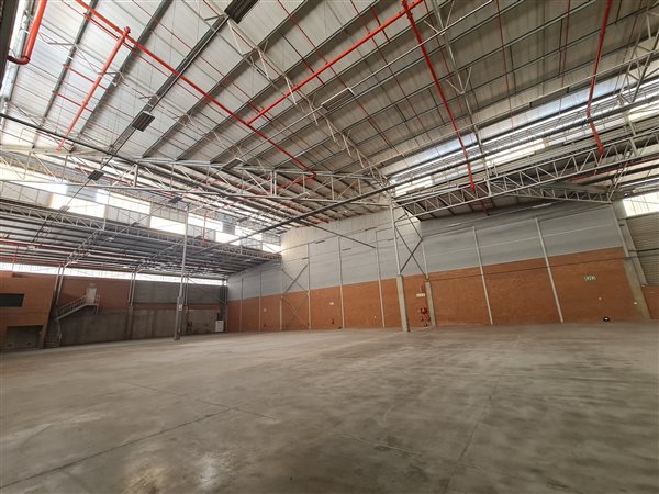 3348  m² Industrial space
