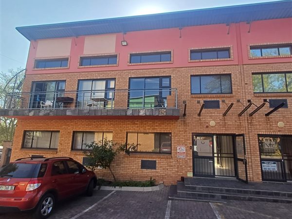 267  m² Commercial space