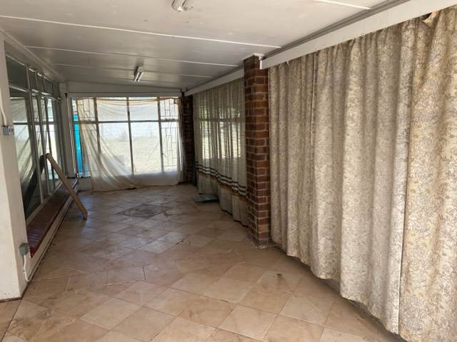 4 Bed House in Vierfontein photo number 8