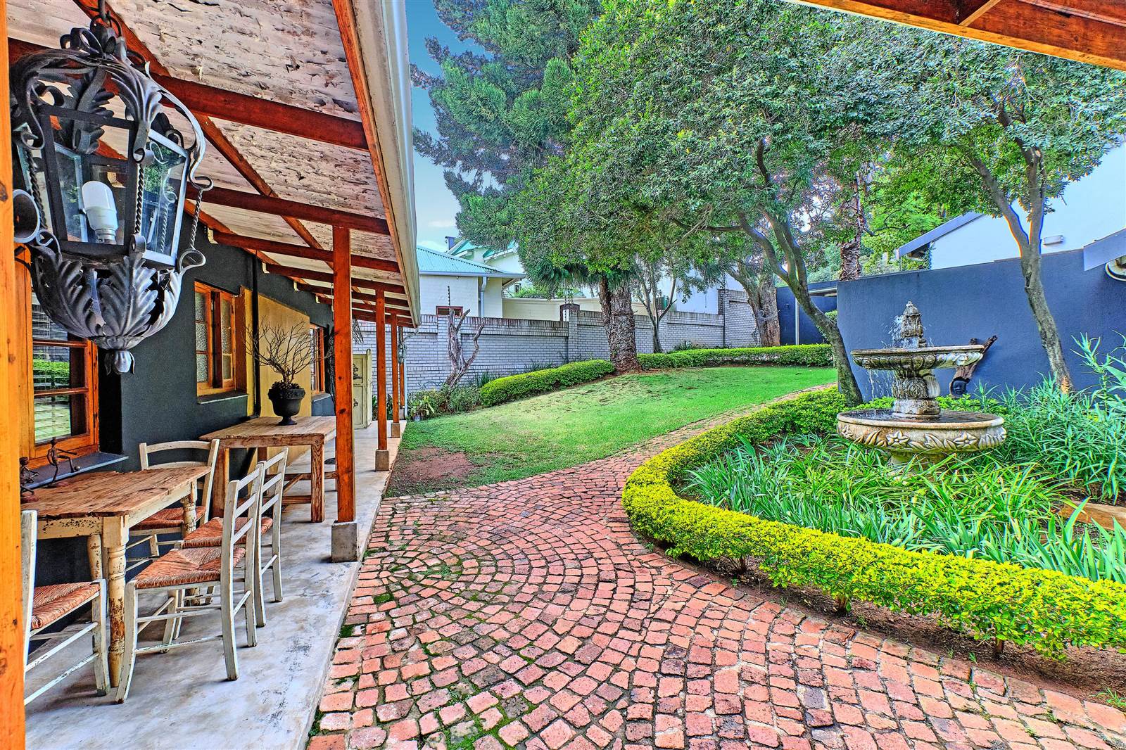 3 Bed House in Parktown North photo number 24