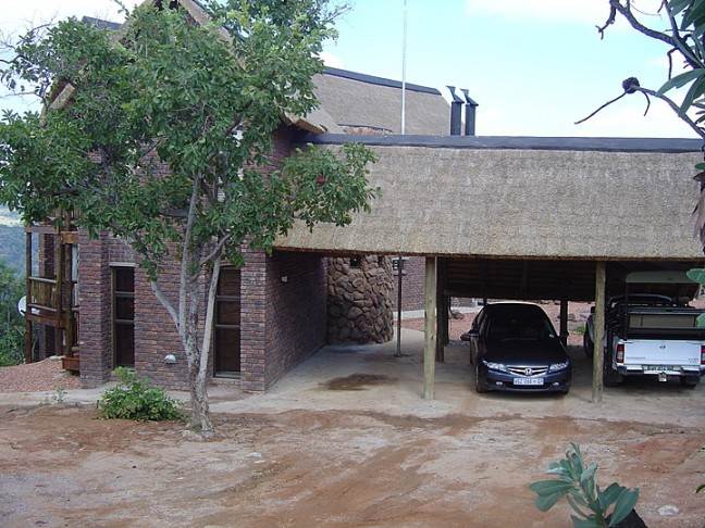 5 Bed House in Vaalwater photo number 2