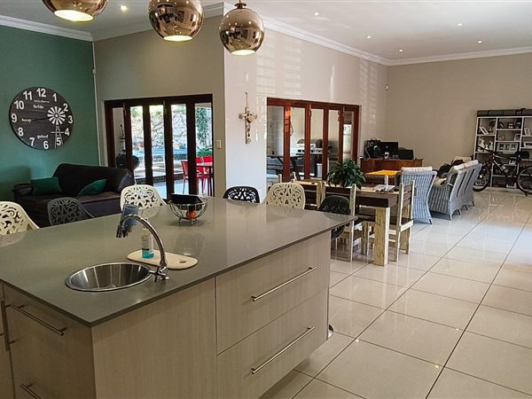 4 Bed House in Fairland