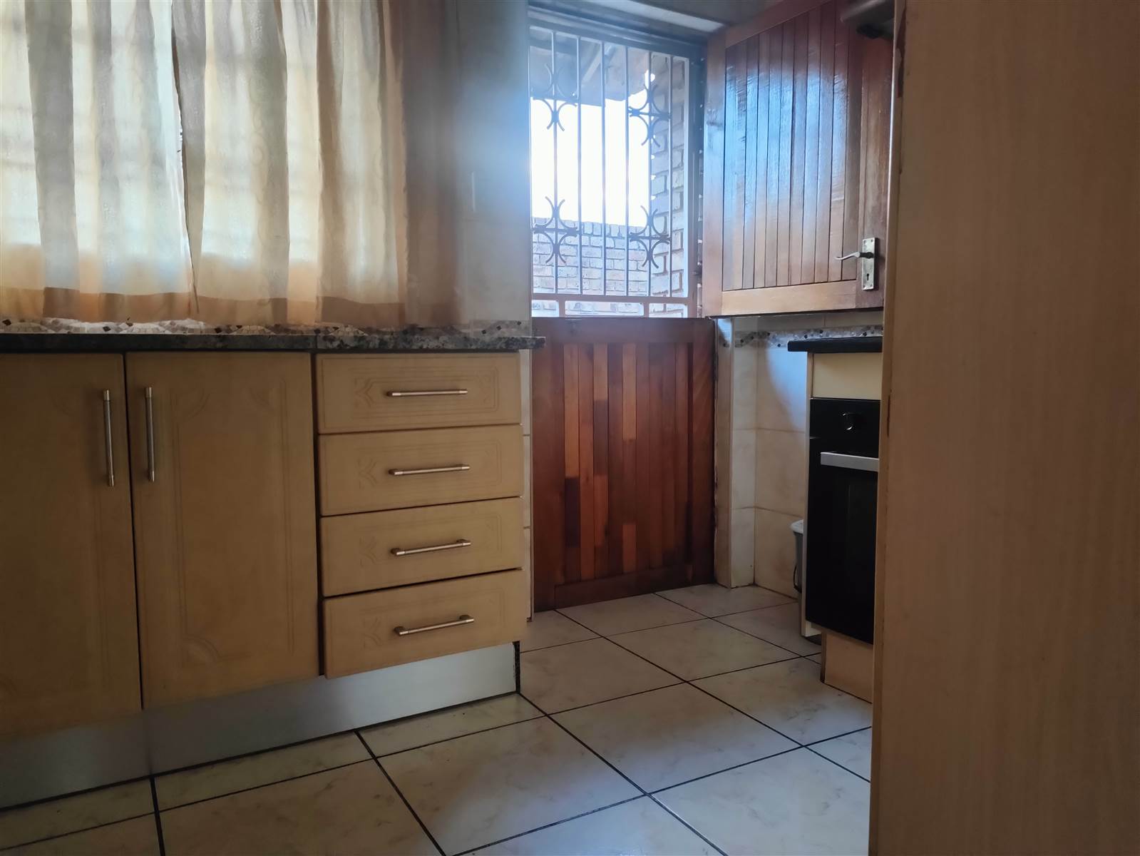3 Bed House in Mamelodi West photo number 9