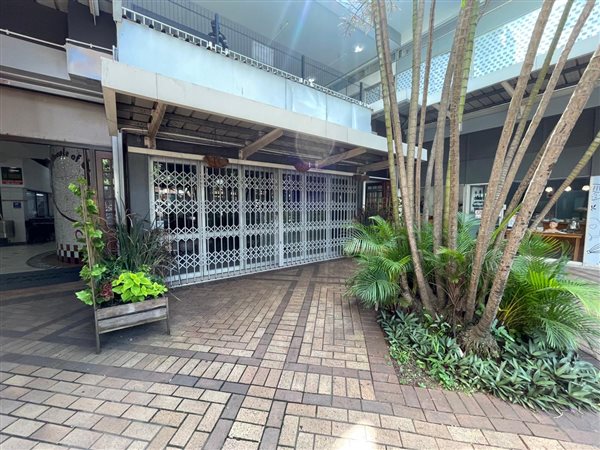 68 m² Retail Space 68 m² Retail Space