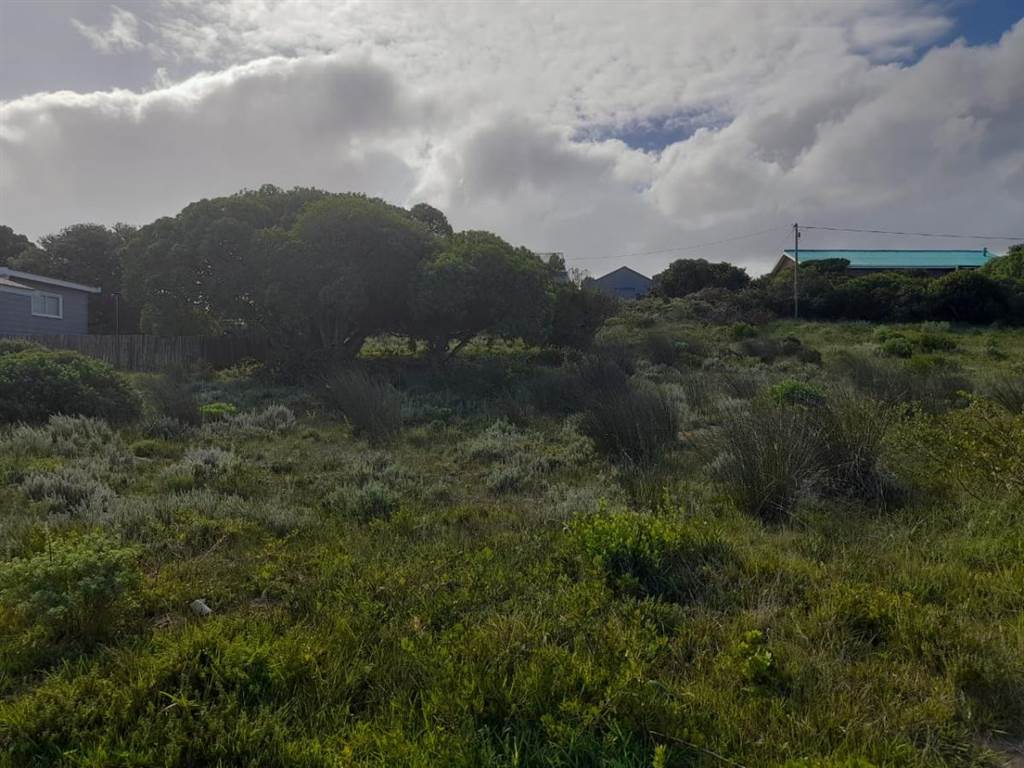 1040 m² Land available in Kleinbaai photo number 4
