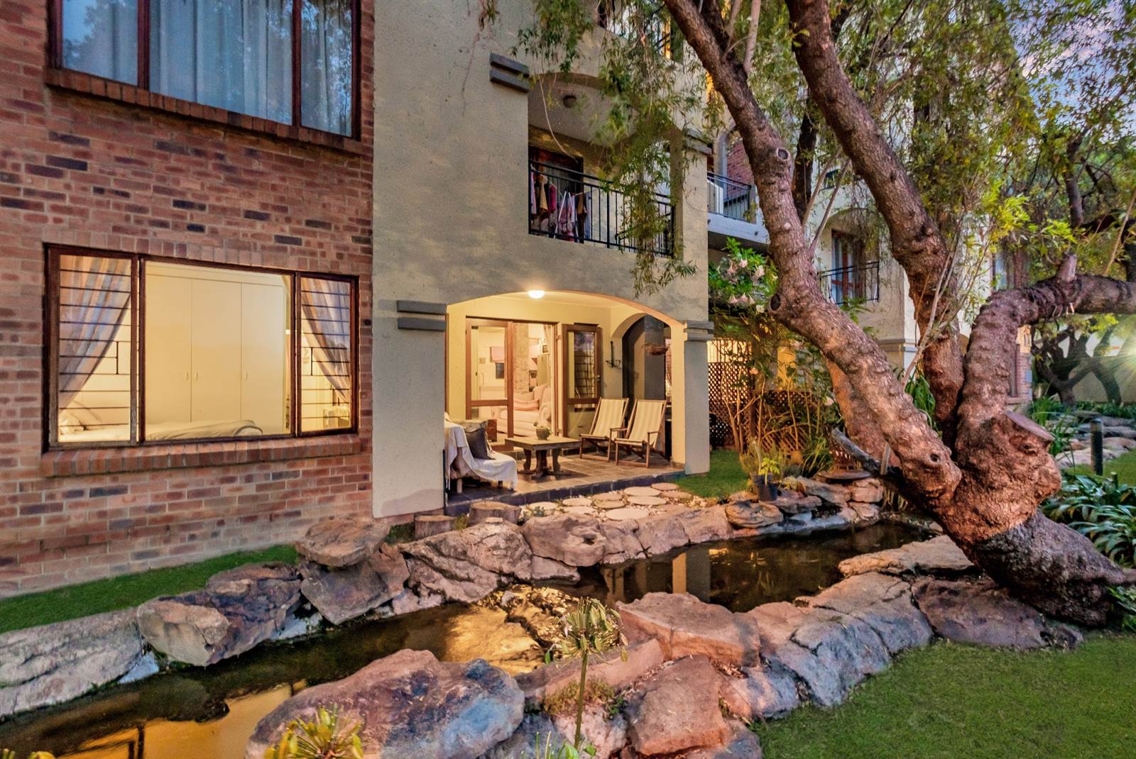 2 Bed Townhouse in Randpark Ridge photo number 18