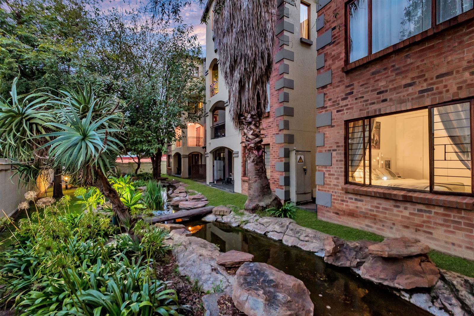 2 Bed Townhouse in Randpark Ridge photo number 19