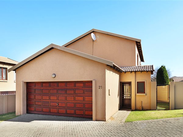 3 Bedroom Duplex 3 Bedroom Duplex