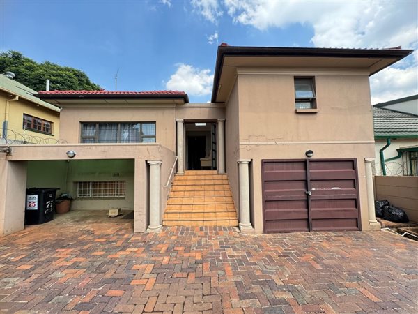 3 Bedroom House 3 Bedroom House