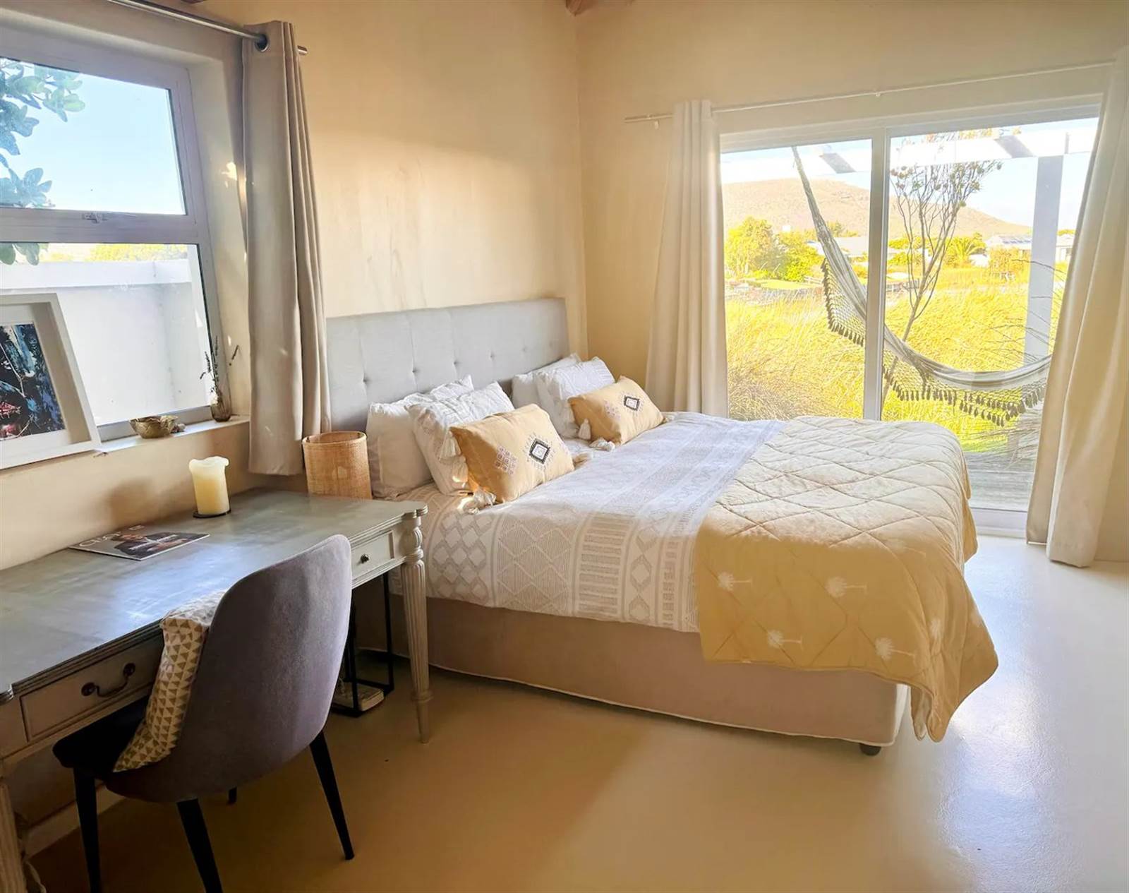 4 Bed House in Noordhoek photo number 17