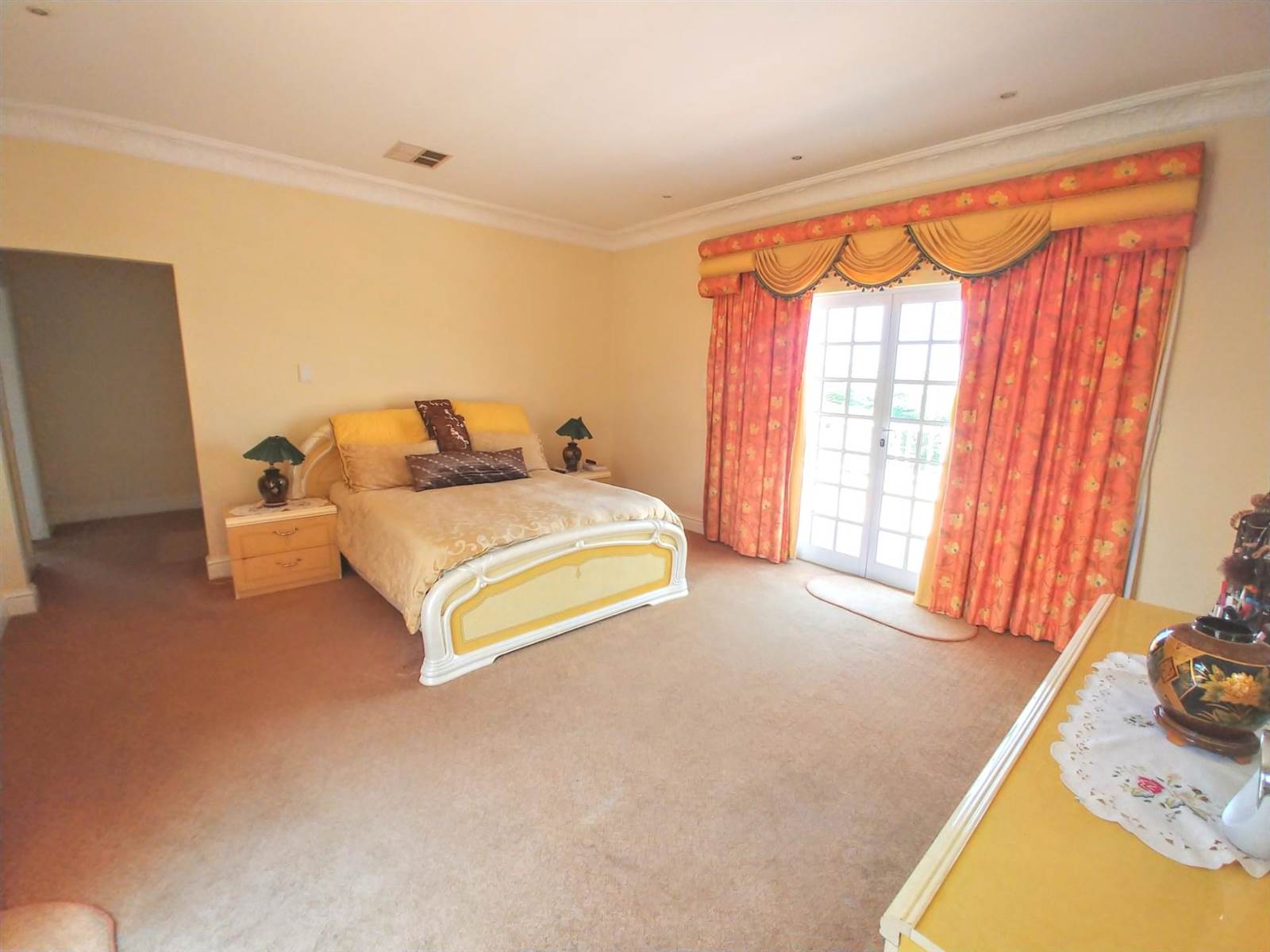 6 Bed House in Mt Edgecombe Estate 1 & 2 photo number 14