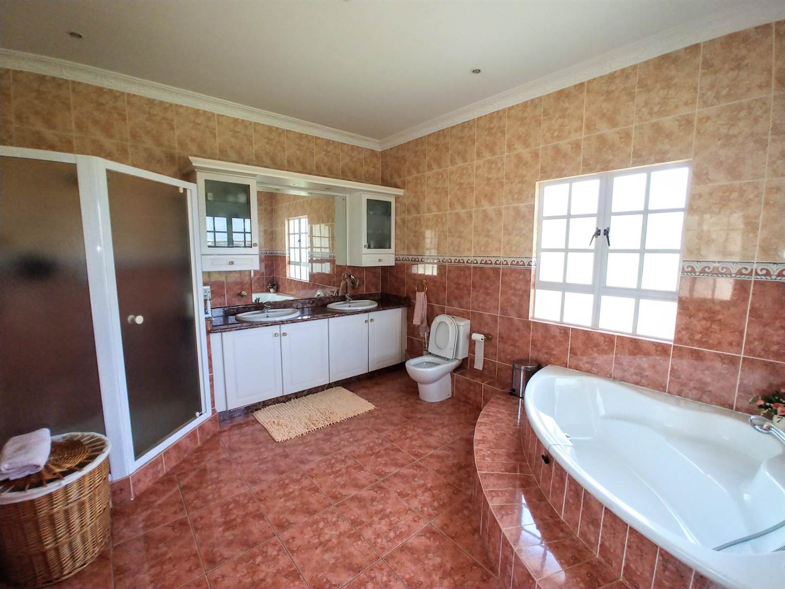 6 Bed House in Mt Edgecombe Estate 1 & 2 photo number 18