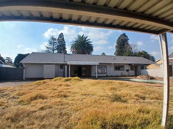 4 Bedroom House