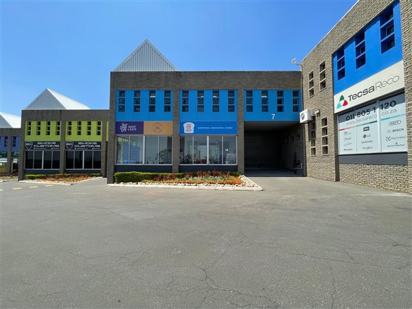 550  m² Industrial space